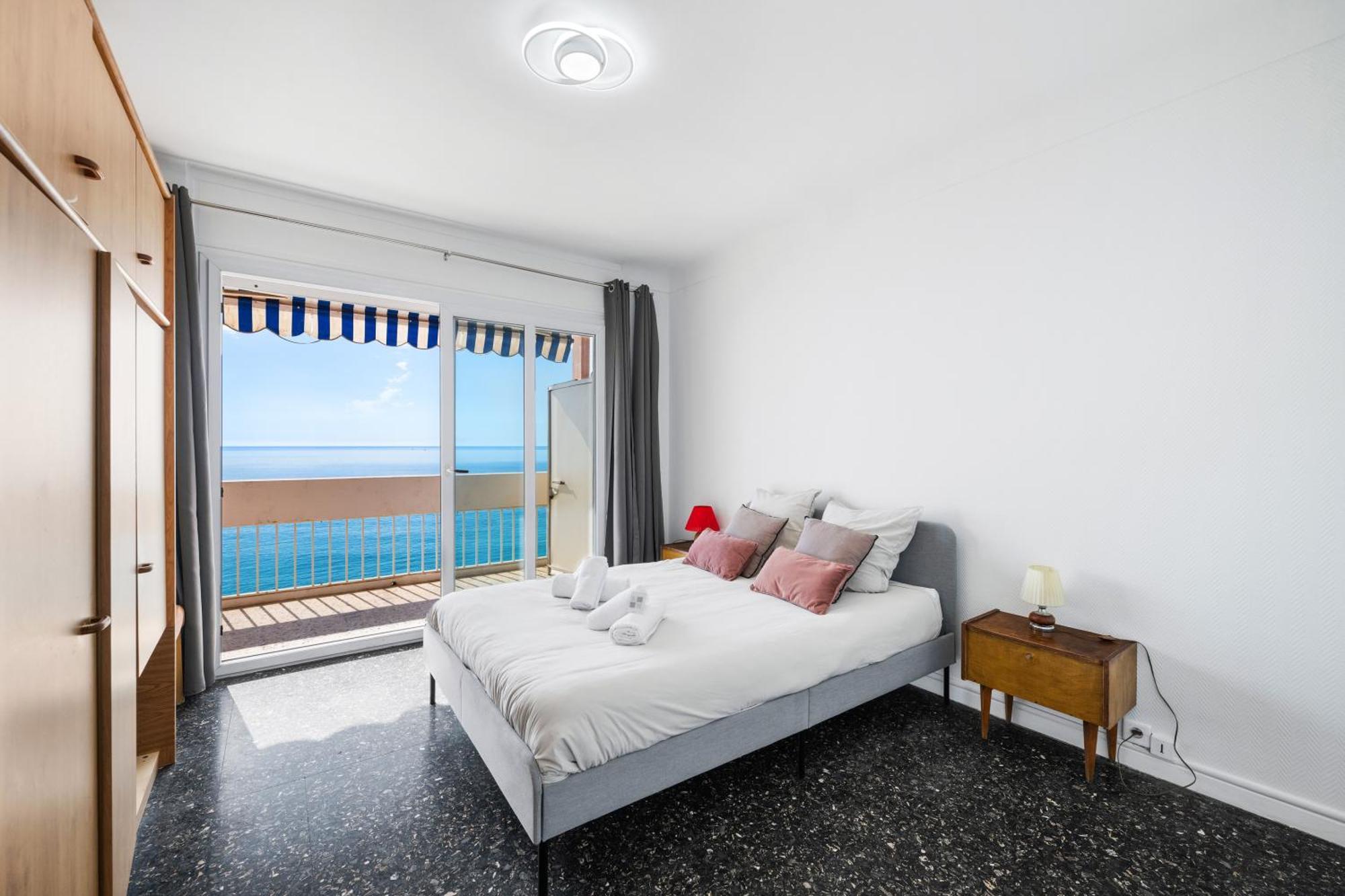 Le Panorama -Vue Exceptionnelle - Dernier Etage - Front De Mer Menton Bagian luar foto