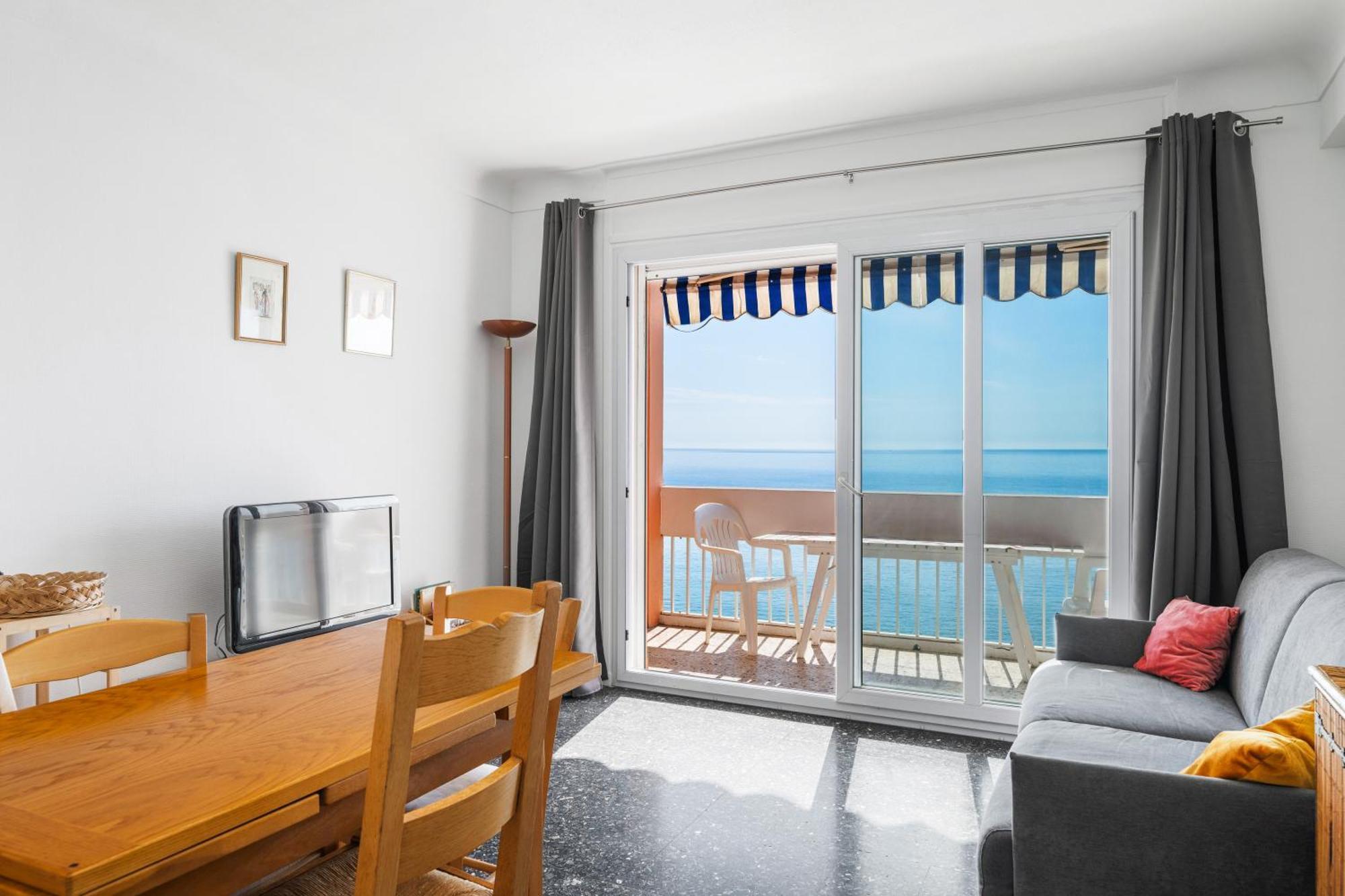 Le Panorama -Vue Exceptionnelle - Dernier Etage - Front De Mer Menton Bagian luar foto