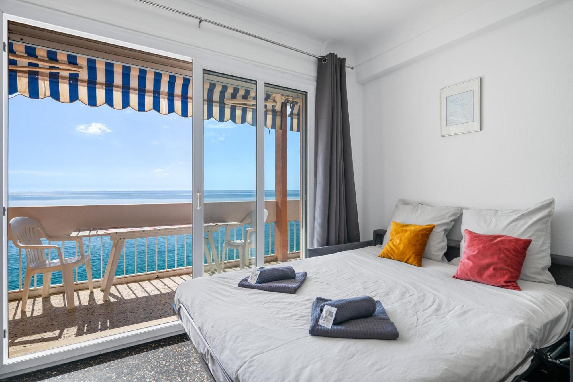 Le Panorama -Vue Exceptionnelle - Dernier Etage - Front De Mer Menton Bagian luar foto